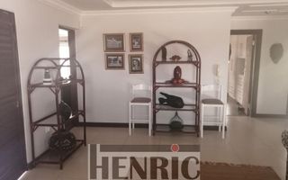 4 Bedroom House For Sale in Vogelstrand