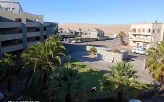 3 Bedroom Apartment/Penthouse For Sale in Long Beach