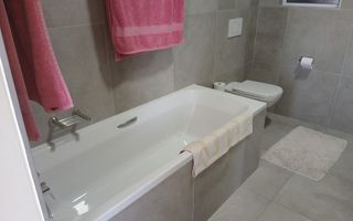3 Bedroom Apartment / Penthouse For Sale in Swakopmund Centr...