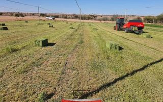 9 Bedroom House For Sale in Stampriet