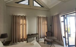 9 Bedroom House For Sale in Stampriet