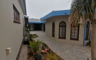 5 Bedroom House For Sale in Ocean View, Swakopmund