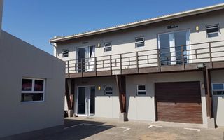 7 Bedroom House For Sale in Long Beach