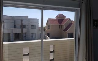 7 Bedroom House For Sale in Long Beach