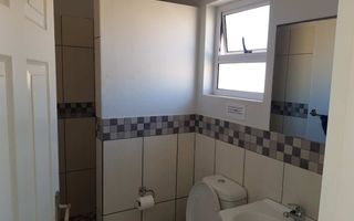 7 Bedroom House For Sale in Long Beach