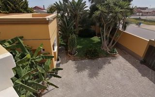 5 Bedroom House For Sale in Ocean View