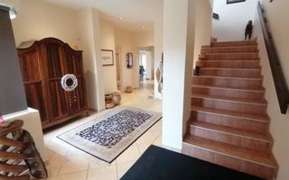 5 Bedroom House For Sale in Ocean View