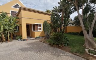 5 Bedroom House For Sale in Ocean View