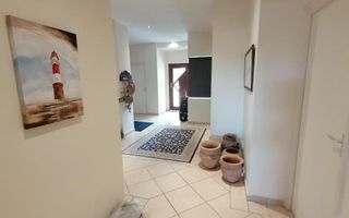 5 Bedroom House For Sale in Ocean View