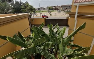 5 Bedroom House For Sale in Ocean View