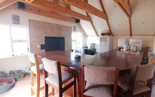 5 Bedroom House For Sale in Ocean View