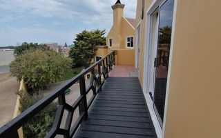 5 Bedroom House For Sale in Ocean View