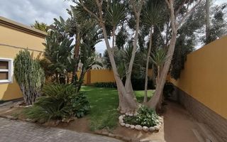 5 Bedroom House For Sale in Ocean View