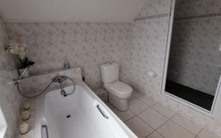 5 Bedroom House For Sale in Ocean View