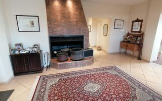 5 Bedroom House For Sale in Ocean View