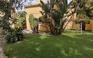 5 Bedroom House For Sale in Ocean View