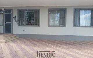 5 Bedroom House For Sale in Klein Windhoek