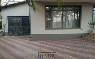 5 Bedroom House For Sale in Klein Windhoek