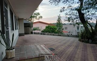 5 Bedroom House For Sale in Klein Windhoek