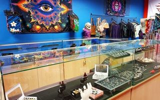 Office / Retail / Mixed Use For Sale in Waterfront