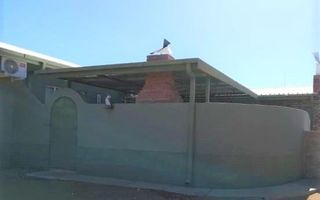 3 Bedroom House For Sale in Keetmanshoop
