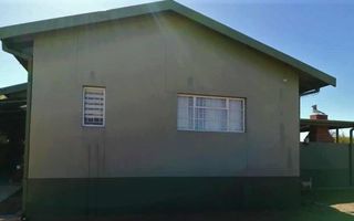 3 Bedroom House For Sale in Keetmanshoop