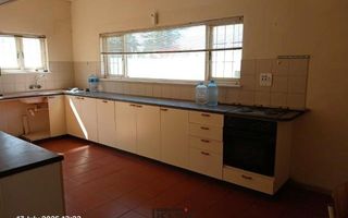 3 Bedroom House For Sale in Hermis