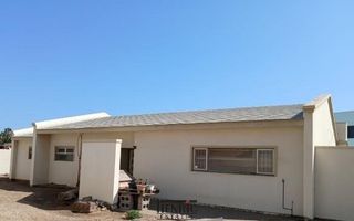 3 Bedroom House For Sale in Hermis