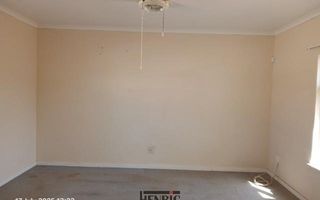 3 Bedroom House For Sale in Hermis