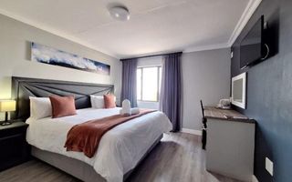 16 Bedroom Hospitality For Sale in Lagoon