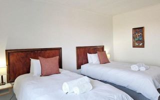 16 Bedroom Hospitality For Sale in Lagoon