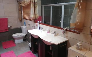 5 Bedroom House For Sale in Swakopmund Central, Swakopmund