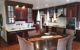 5 Bedroom House For Sale in Swakopmund Central, Swakopmund