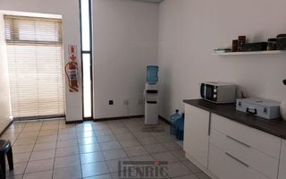 Office / Retail / Mixed Use To Rent in Vineta