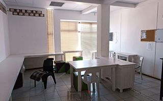 Office / Retail / Mixed Use To Rent in Vineta