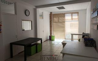 Office / Retail / Mixed Use To Rent in Vineta