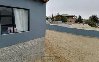3 Bedroom House For Sale in Mile 4, Swakopmund