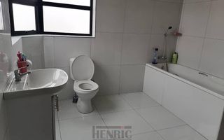 3 Bedroom House For Sale in Mile 4, Swakopmund