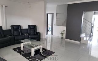 3 Bedroom House For Sale in Mile 4, Swakopmund