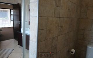 6 Bedroom House For Sale in Swakopmund Ext 9