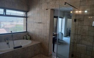 6 Bedroom House For Sale in Swakopmund Ext 9