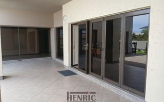 6 Bedroom House For Sale in Swakopmund Ext 9