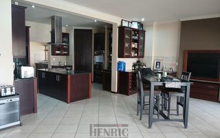 6 Bedroom House For Sale in Swakopmund Ext 9