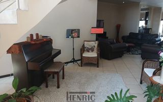 6 Bedroom House For Sale in Swakopmund Ext 9