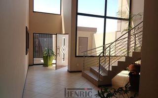6 Bedroom House For Sale in Swakopmund Ext 9