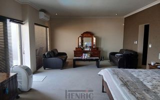 6 Bedroom House For Sale in Swakopmund Ext 9