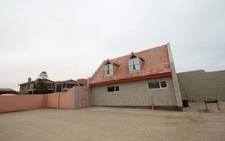 3 Bedroom House For Sale in Henties Bay Central