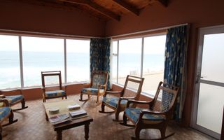 3 Bedroom House For Sale in Henties Bay Central