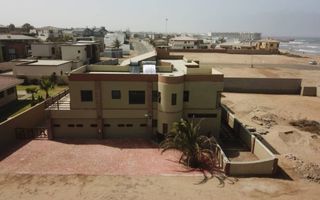 5 Bedroom House For Sale in Vogelstrand