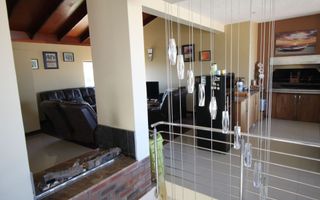 5 Bedroom House For Sale in Vogelstrand
